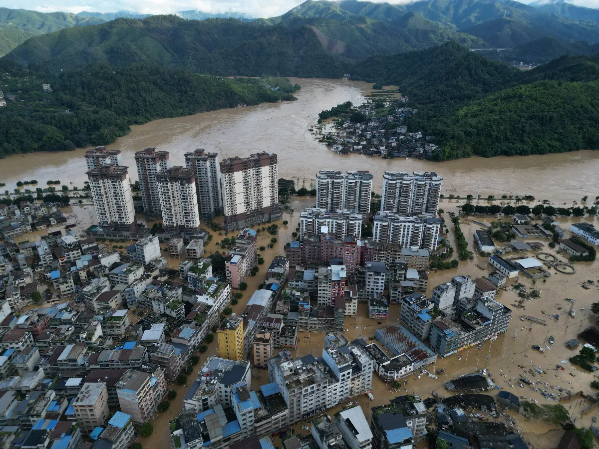 繼貴州之後 四川成都成豪雨災區 降雨創紀錄