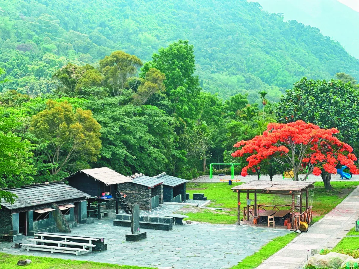 屏東青葉國小 重現部落家屋