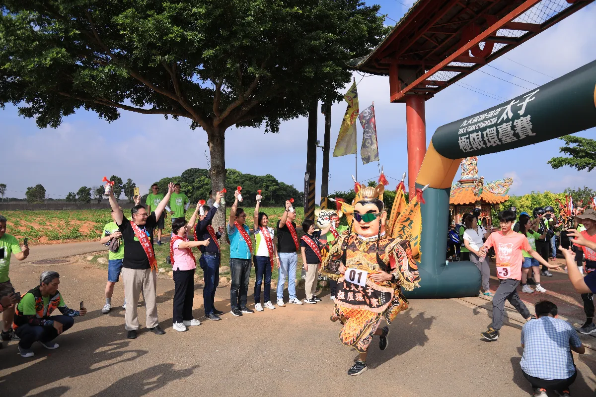 扛三太子環島 見證台灣之美