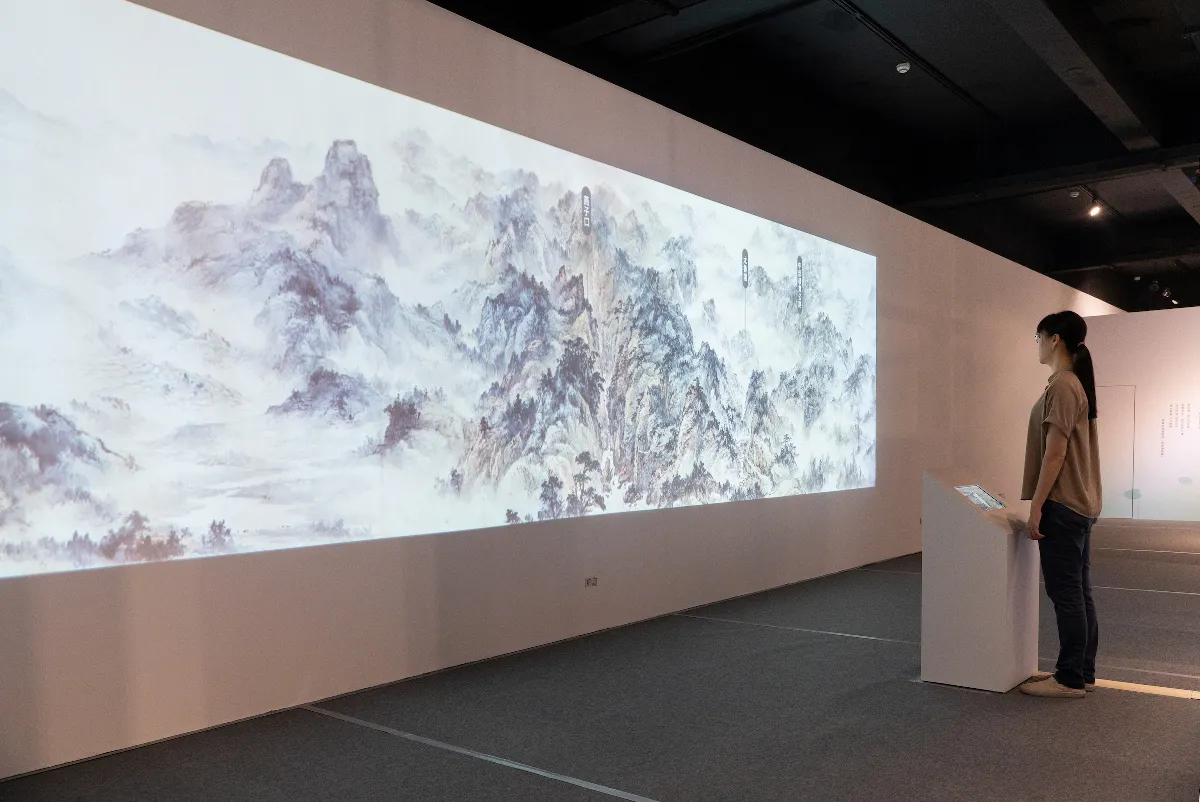 史博館×松山奉天宮「歷史神展開」 ＜寶島長春圖卷＞科技登場