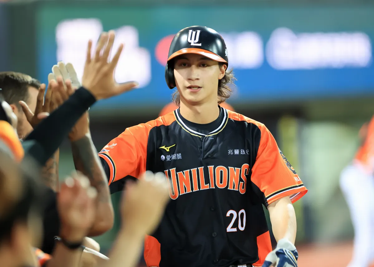 中職／林佳緯安打全隊最多 餅總場下再叮嚀：要專注球場