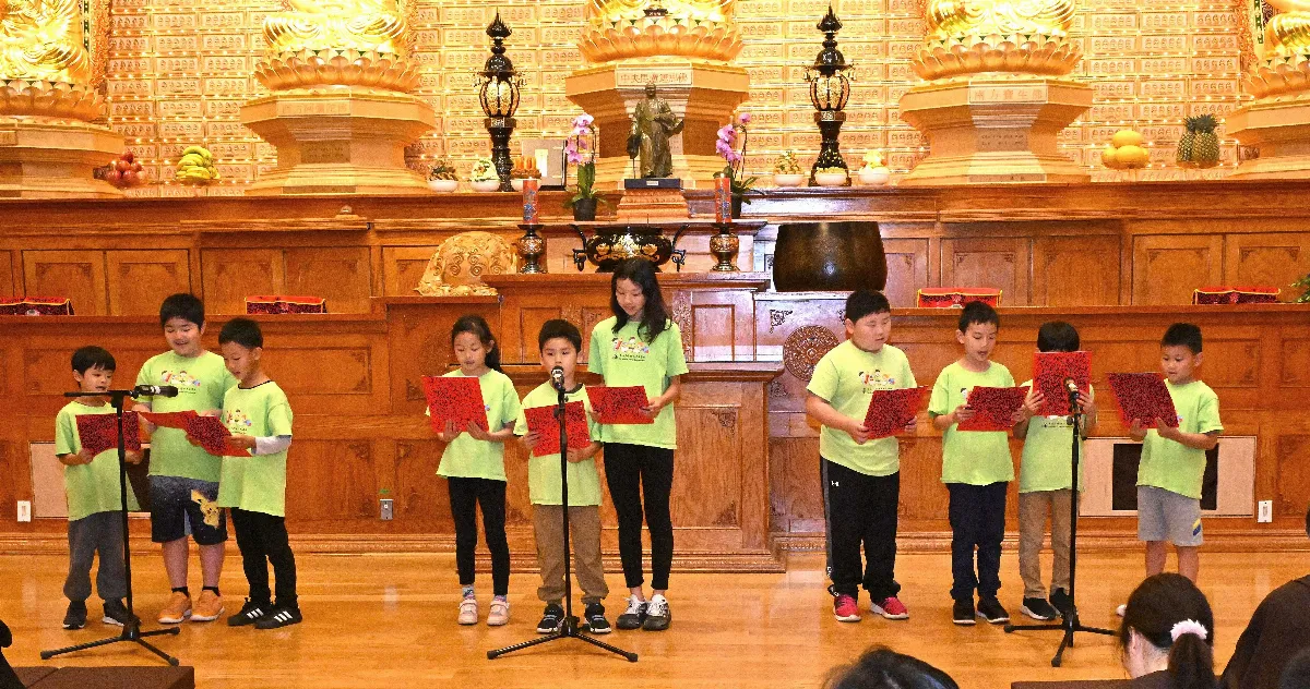 Fo Guang Shan Temple of Toronto Chinese School Graduation Celebrates Joy of Learning and Cultural Growth