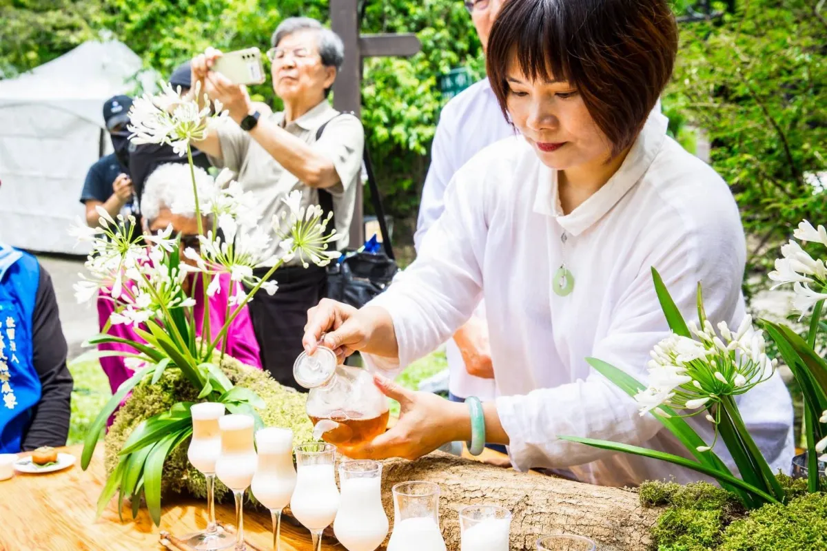 抽茶葉詩籤品茗 仲夏森韻茶會登場