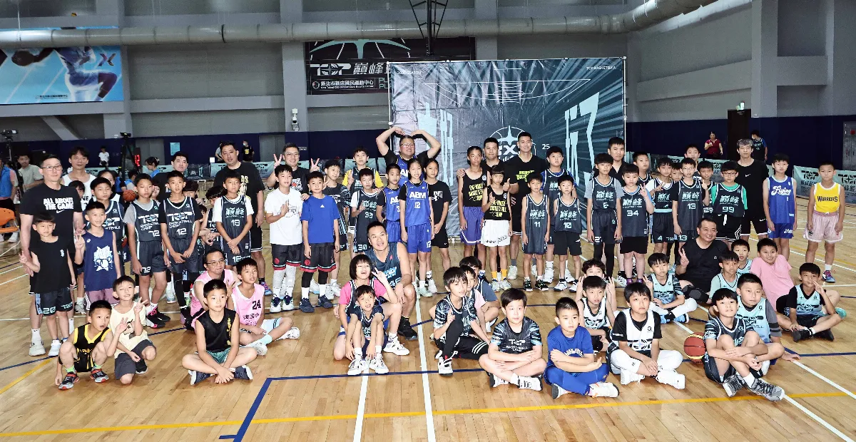 籃球／巔峰盃3X3籃賽落幕 「父子檔對決」洪志虎勝吳永仁奪冠