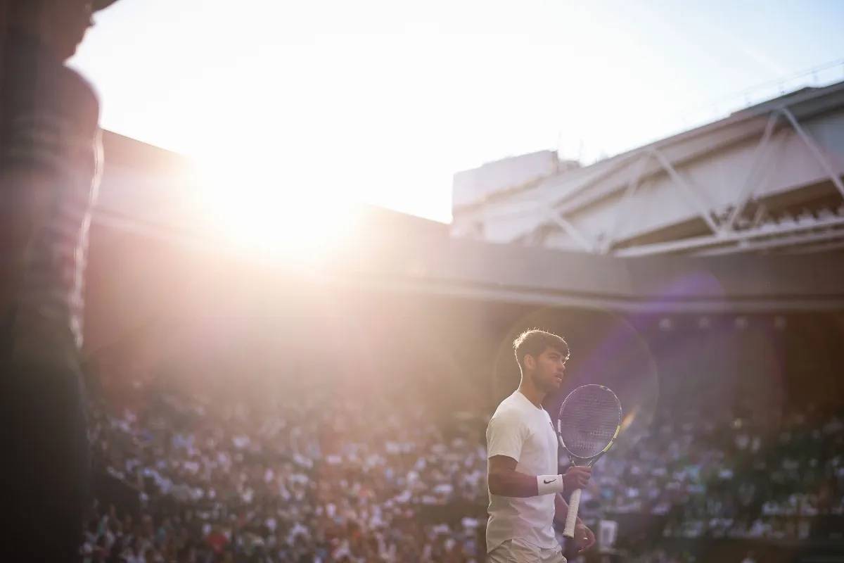 溫網／朝三連霸邁進！阿爾卡拉斯4盤挺進8強