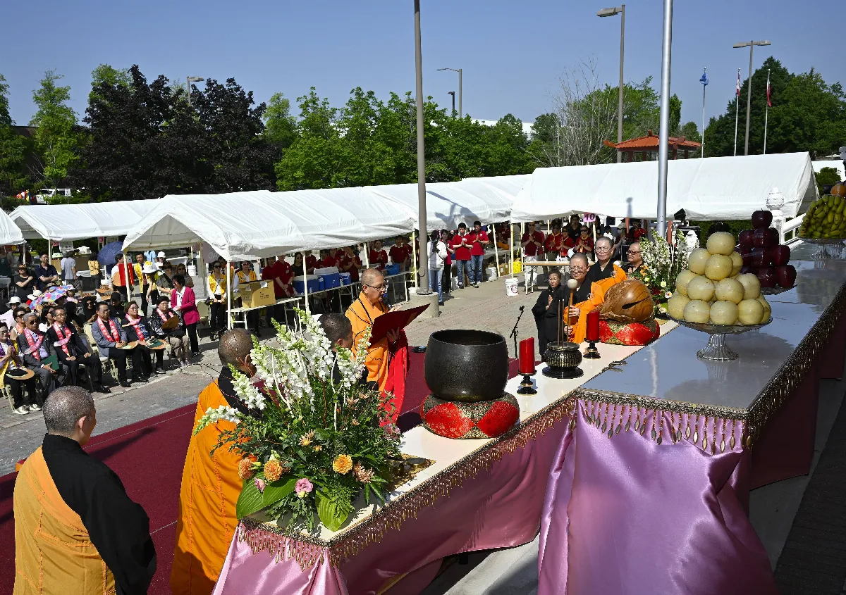 2025 Toronto World Religion Prayers for Peace and Buddha’s Light Vegetarian Food Fair Gathers Over 1,500 for Harmony and Sustainability