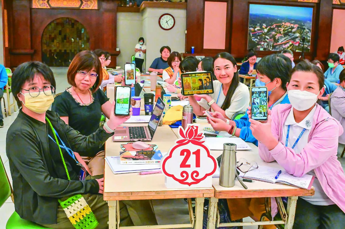 教師研討AI時代教育 注重人文關懷