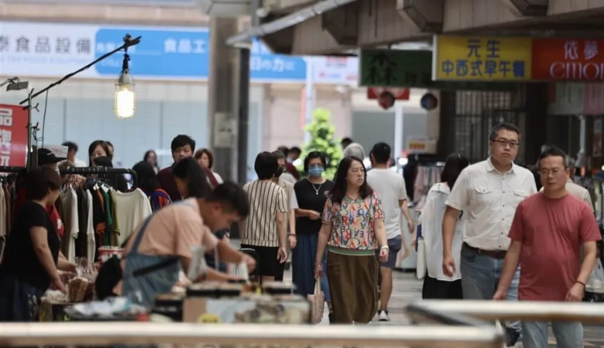 物價漲勢趨緩 前5月實質經常性薪資創5年最大增幅