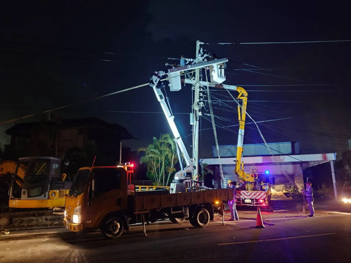 台南仍有4萬多戶停電逾84小時　台電致歉全力拚修復