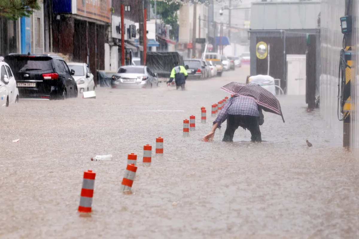 氣候變遷惹禍 南韓百年一遇豪雨釀災