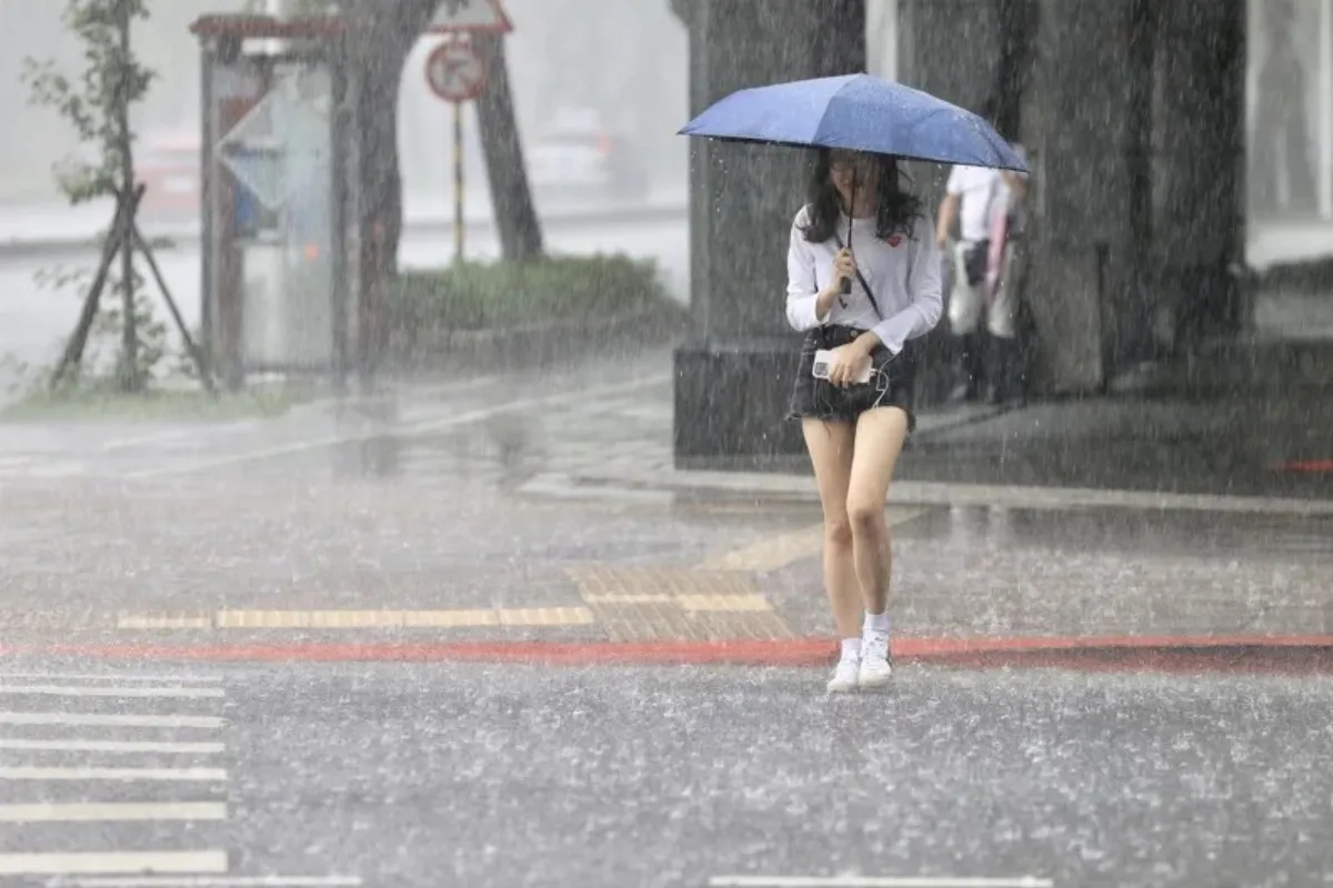 花東22日慎防大雨 熱帶低壓最快23日生成 