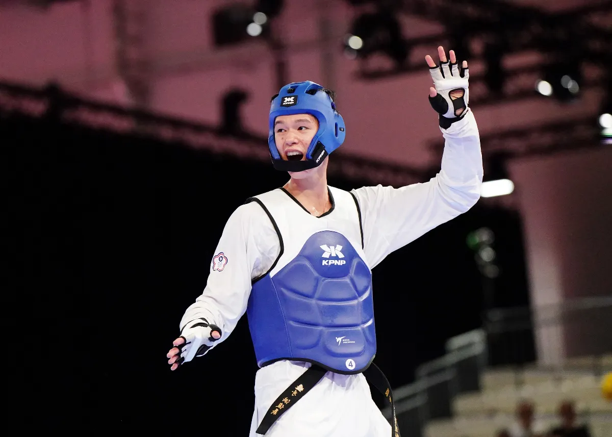 世大運／洪俊義跆拳道摘銀 首度參賽闖金牌戰惜敗南韓名將