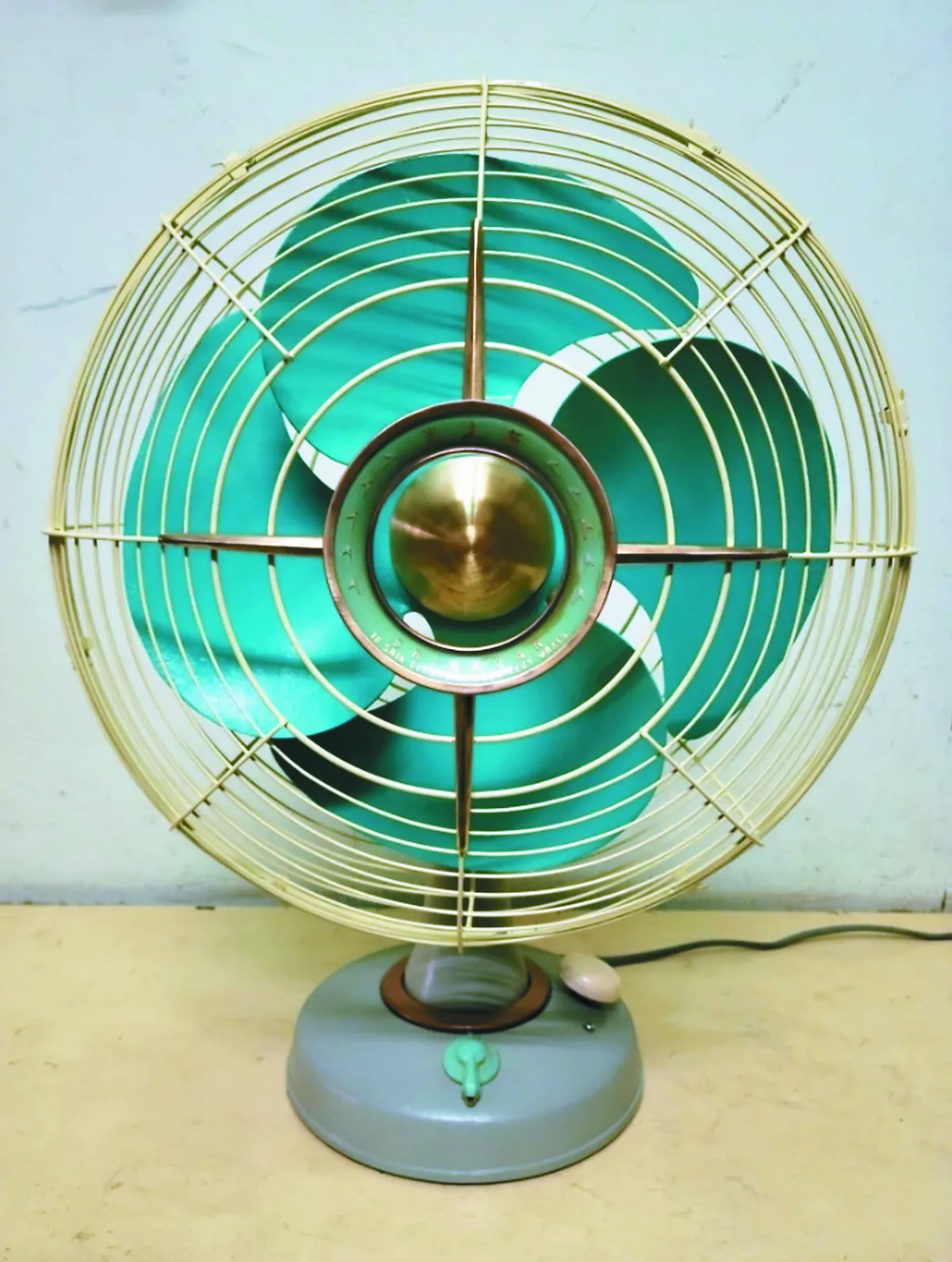 修復老電扇 三代回憶續轉動