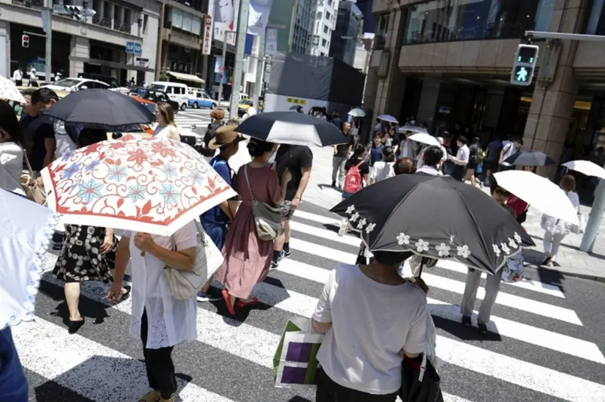 日本多處高溫！「最冷小鎮」也淪陷飆35度 預測明北海道帶廣40度