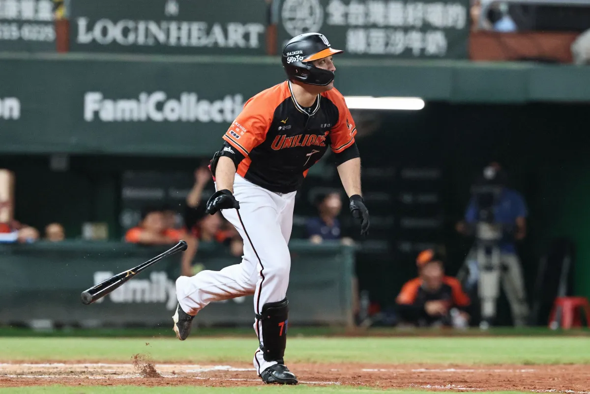 中職／魔鷹本季最速20轟 林安可對轟2分差獅勝雄鷹