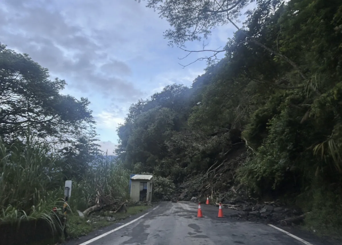 南橫利稻路段封閉 邊坡坍塌逾50公尺 