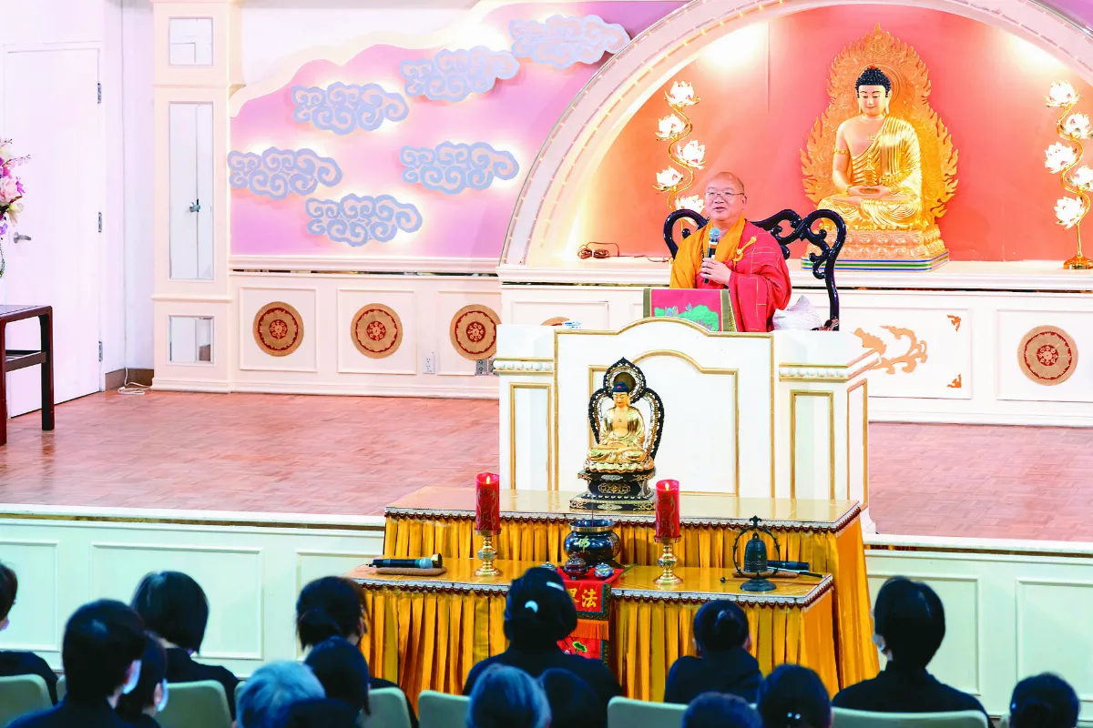 西來寺在家戒會 佛子以戒為師