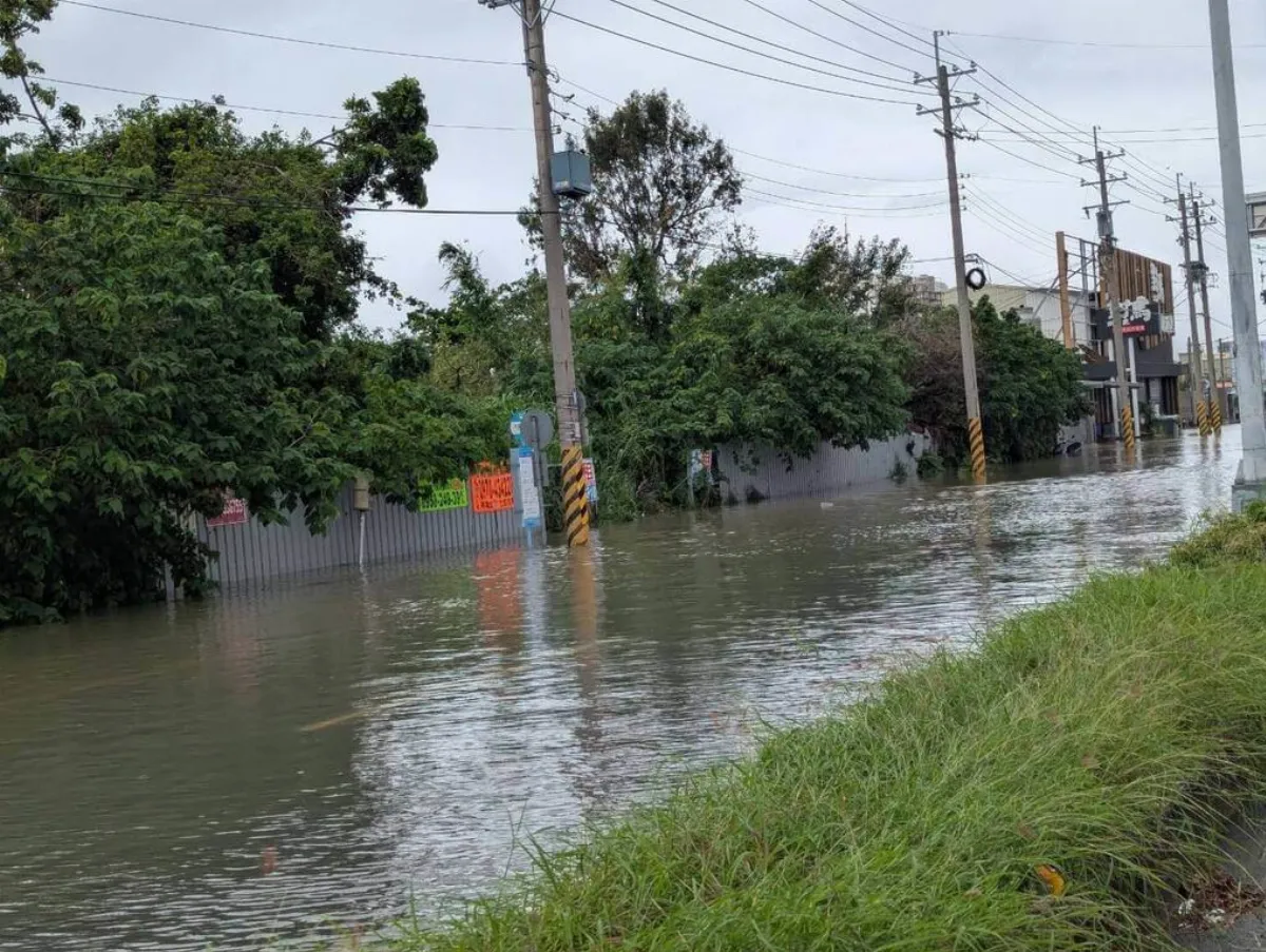 豪雨狂炸雲嘉南 台電投入近800人巡視搶修復電