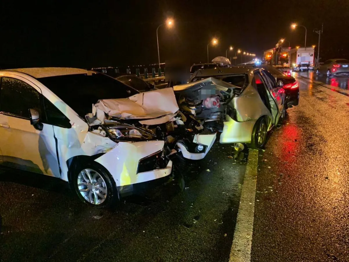 雨夜連環車禍釀4死 國道警方籲駕駛提高警覺