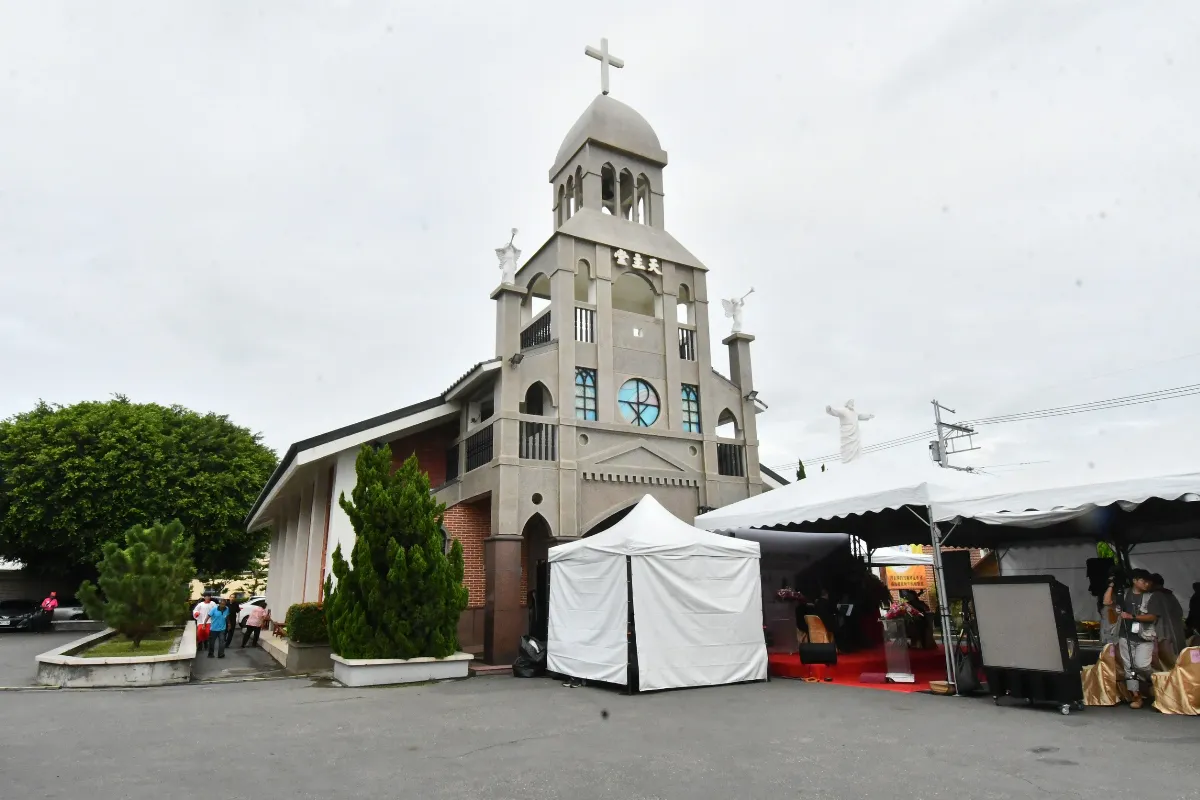 羅厝天主堂文物館修復啟用   展出珍貴文物百年天神鐘  