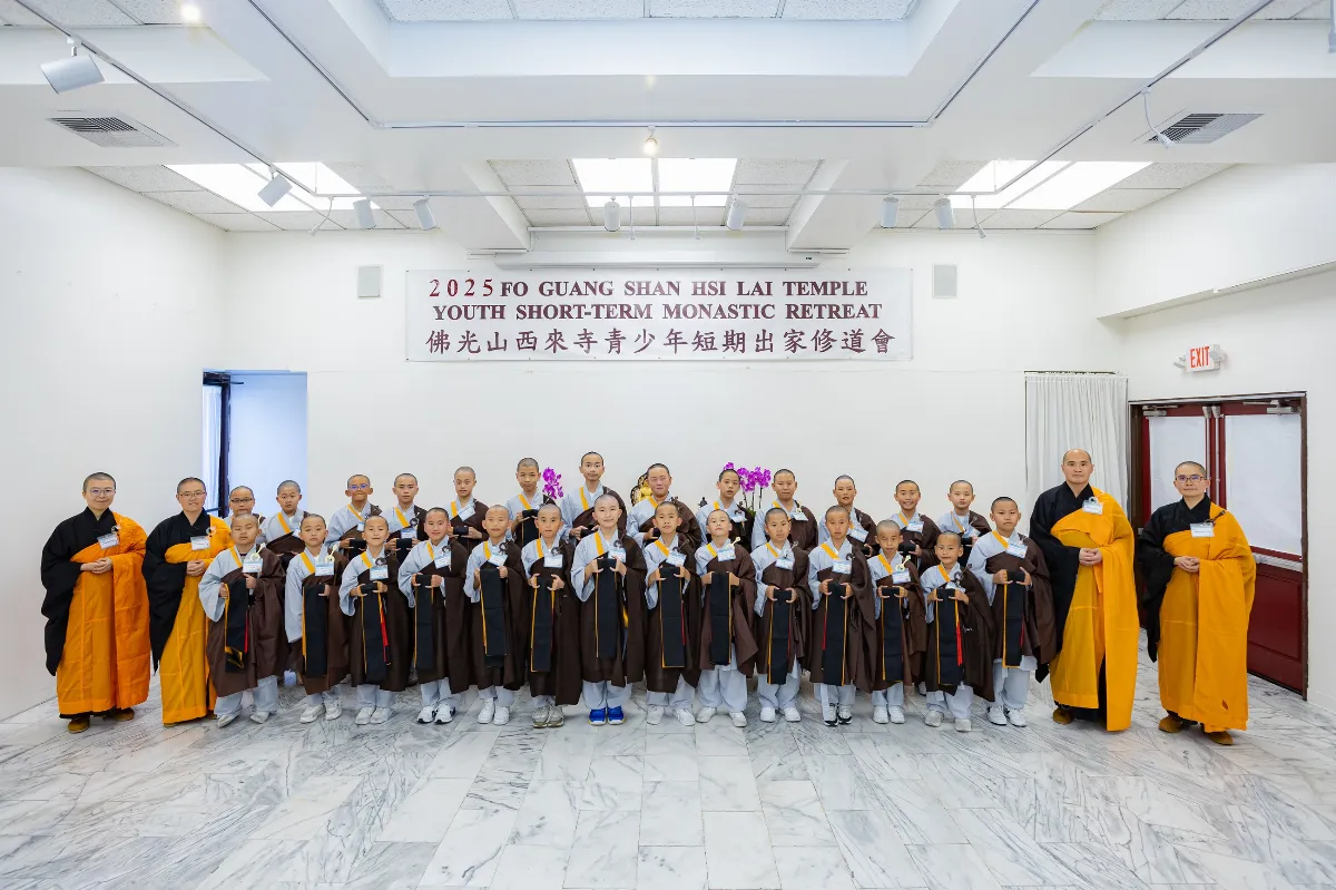 Hsi Lai Temple’s Youth Short-Term Monastic Retreat Plants Seeds of Pure Practice