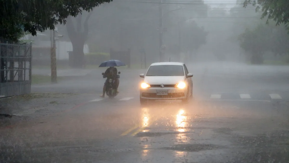 西南氣流持續影響 高雄昨日雨量達927毫米、今降雨熱區異動