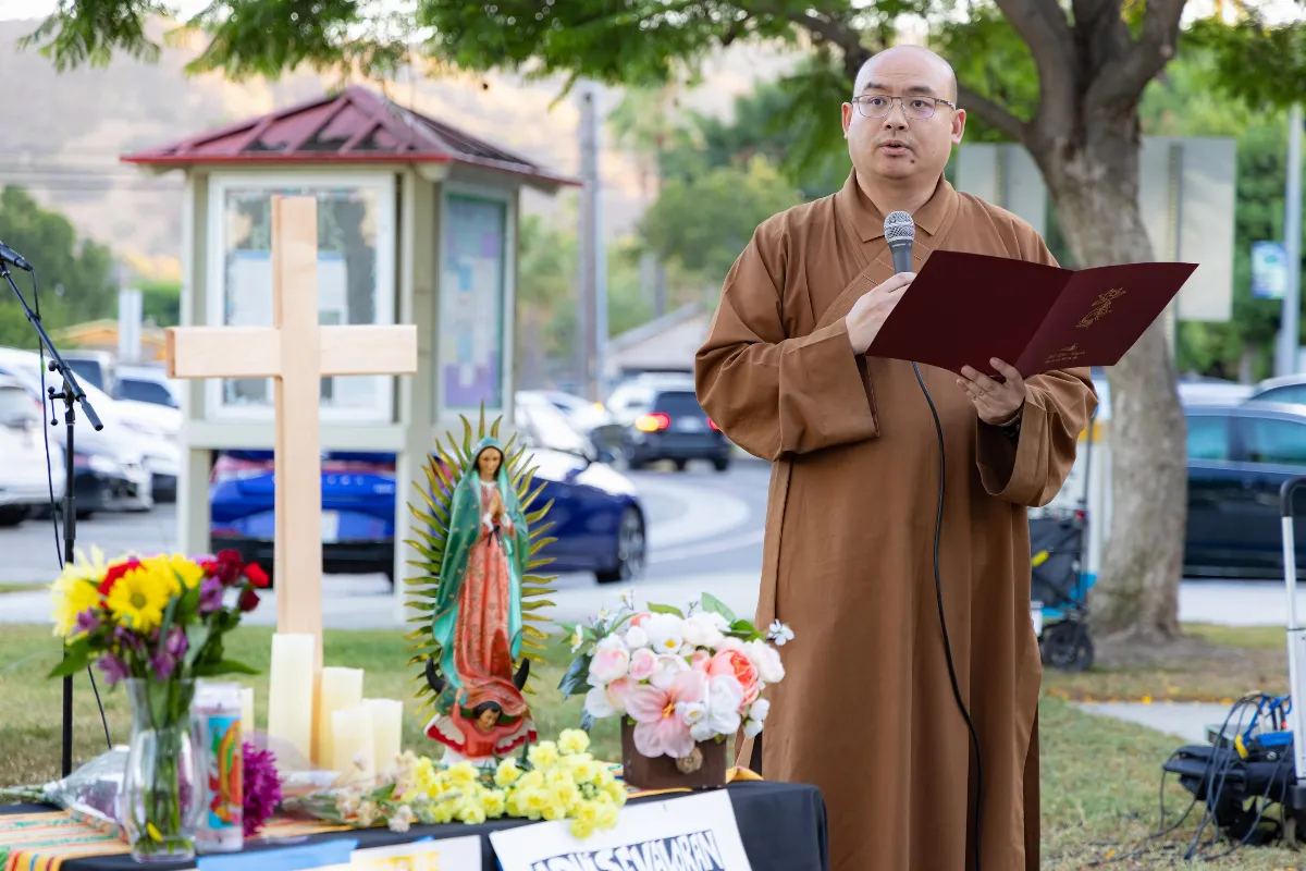 Standing with Immigrants: Hsi Lai Temple Joins Interfaith Candlelight Vigil