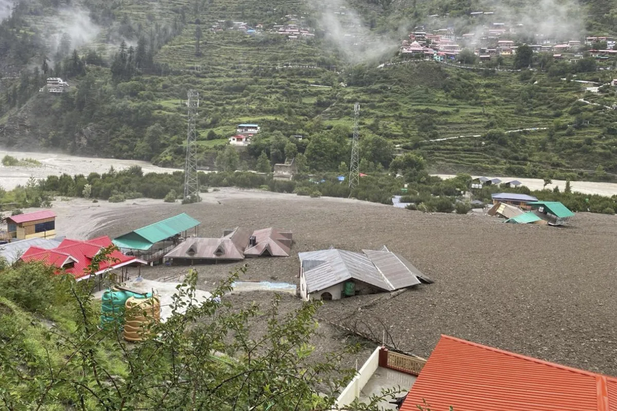 印度喜馬拉雅山洪釀災 數棟建築被沖毀、百人失蹤
