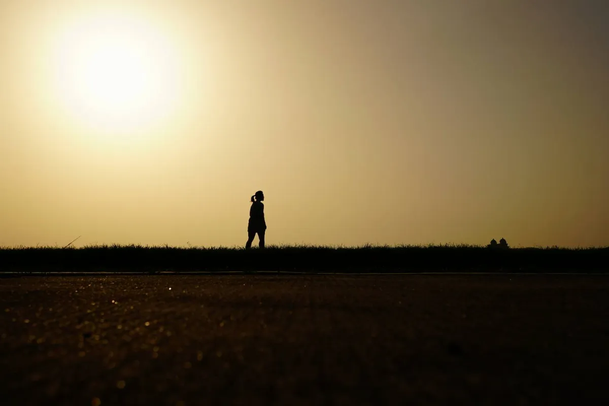 星雲說偈：不自輕