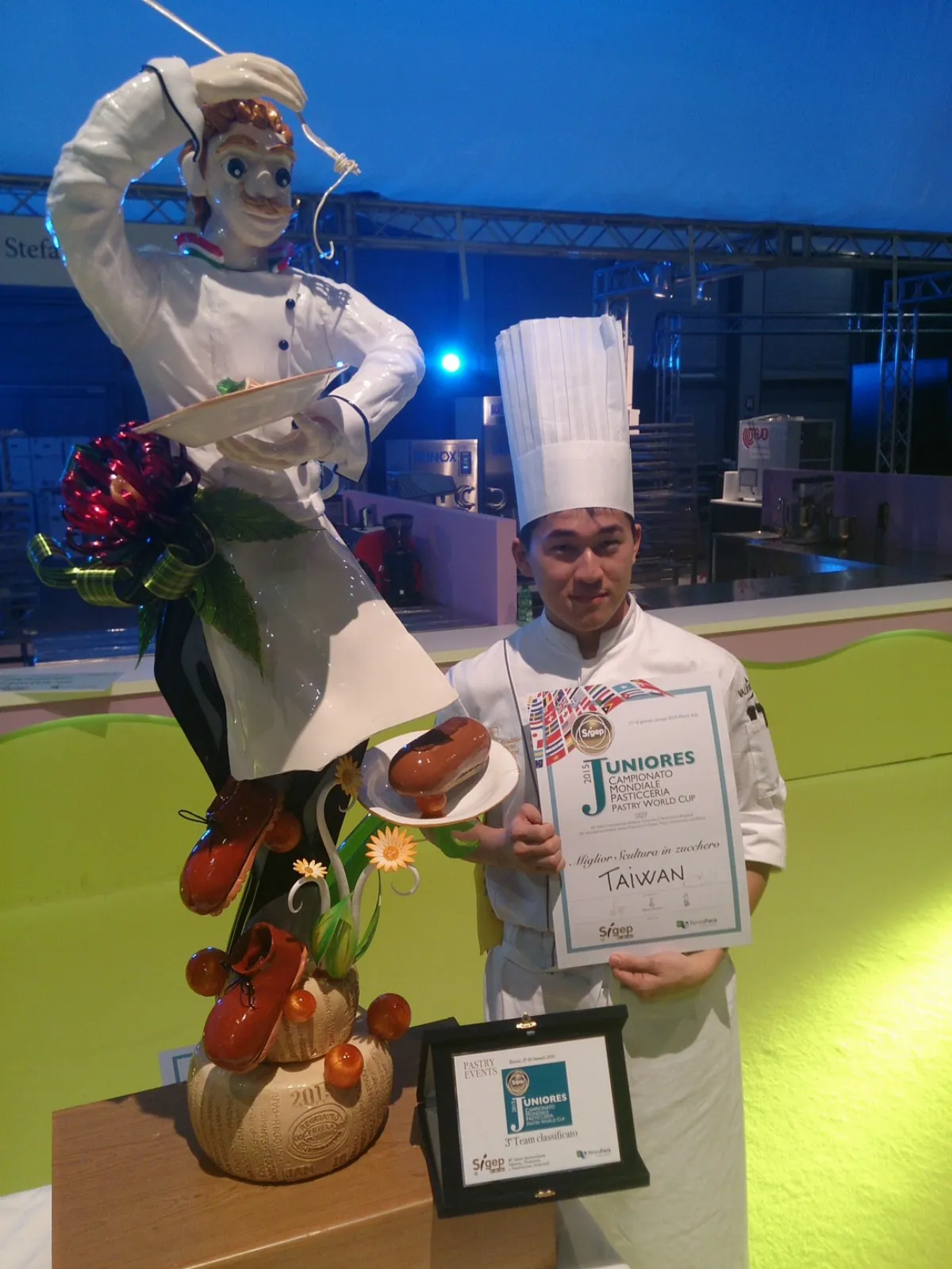 技職翻轉傳統 顏志全用龍鬚糖築夢