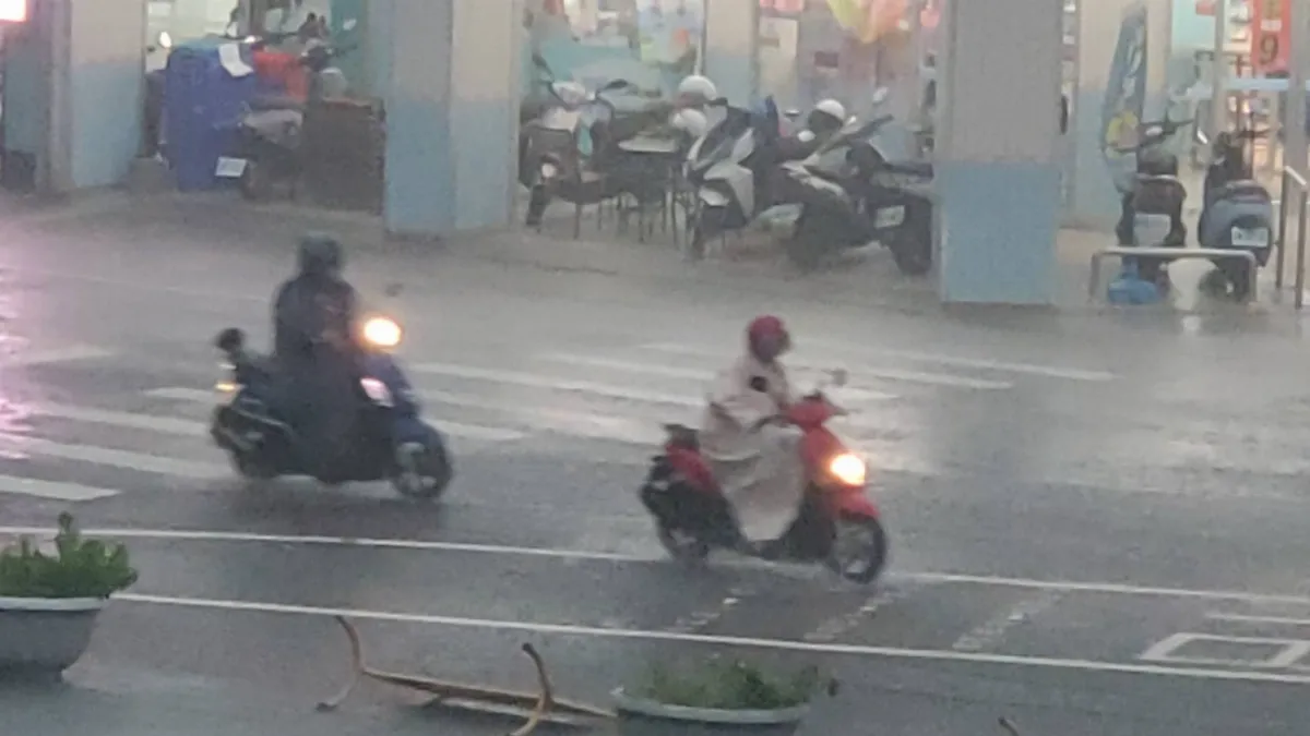 高市雷雨交加 旗津饋線跳脫一度停電3千戶