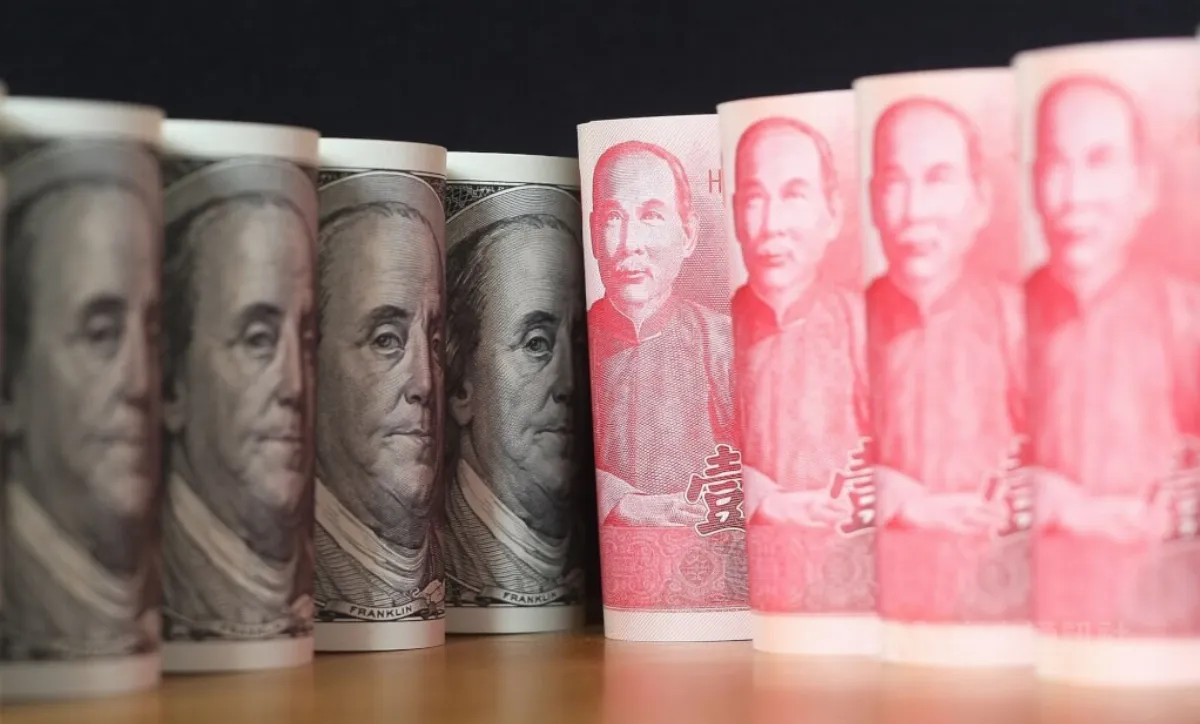 熱錢流出 新台幣創近3年最大貶幅 8月狂貶6.89角