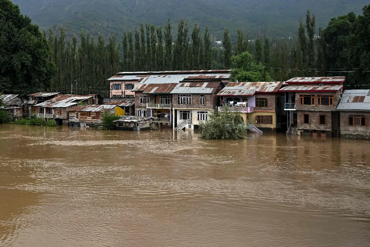 印度雨季創紀錄暴雨成災 喜馬拉雅地區再添11死