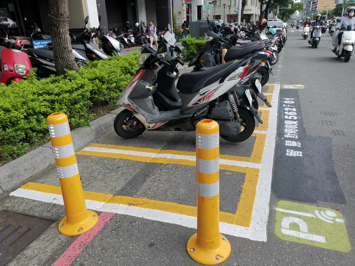 便利外送臨停  高市「智慧限時機車格」前20分免費