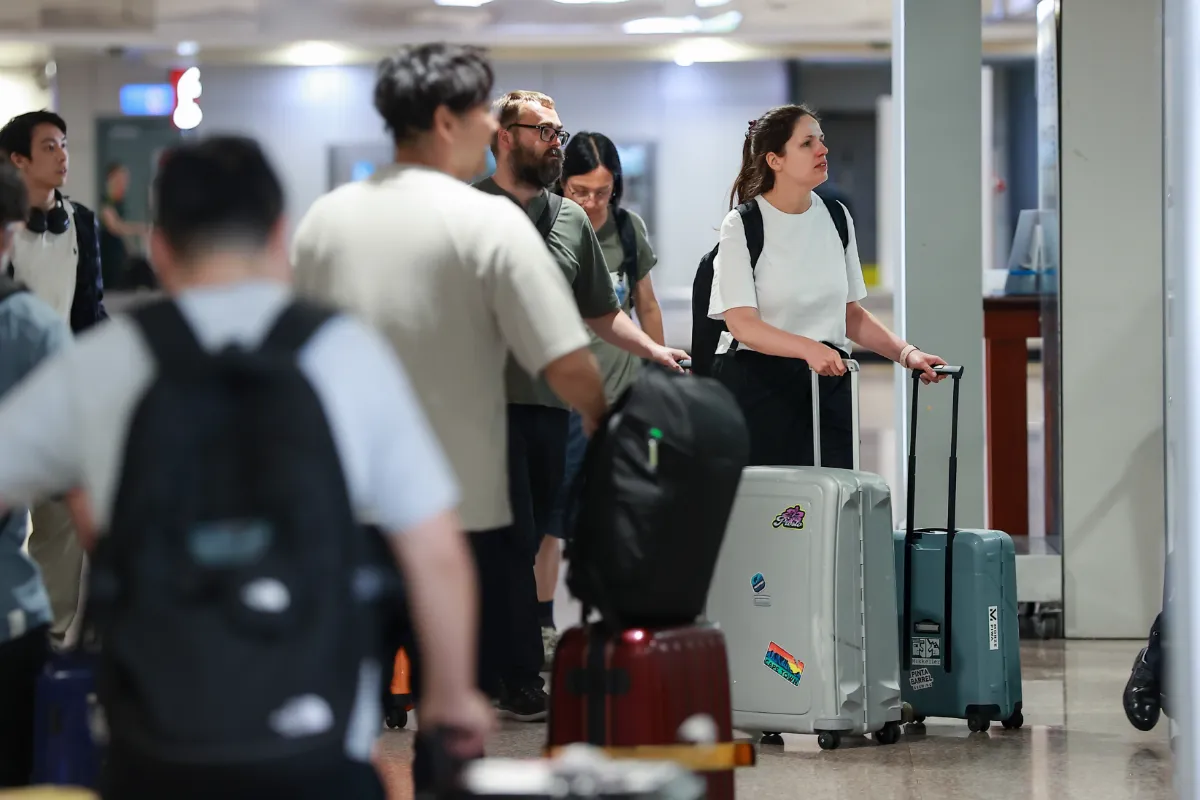 上半年來台旅客419.7萬人次 港澳韓6月下滑、陸客增近5成