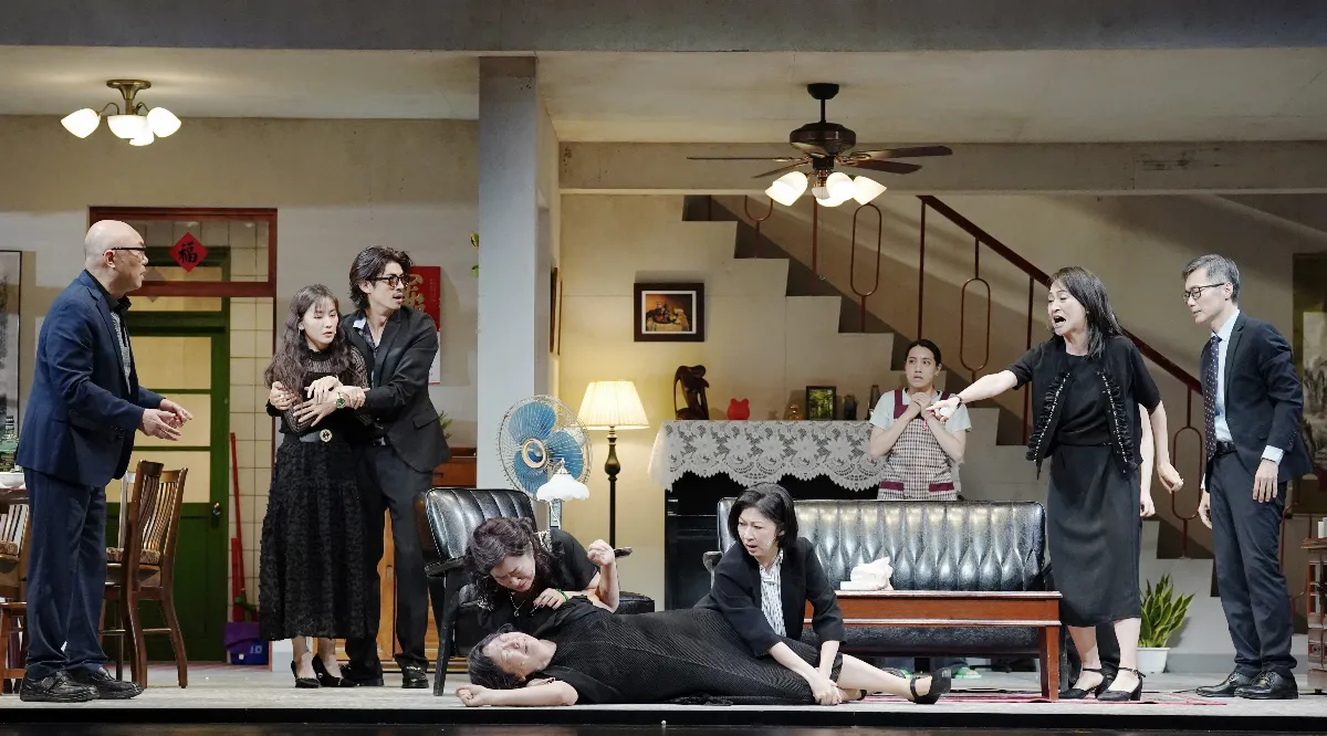 家是堡壘或牢房？ 綠光劇場《八月，在我家》今開演