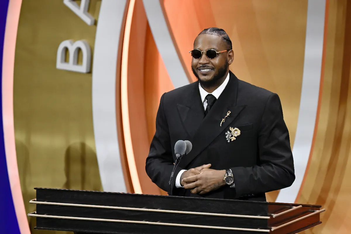 NBA／齊進名人堂 甜瓜情緒激動、魔獸照開玩笑