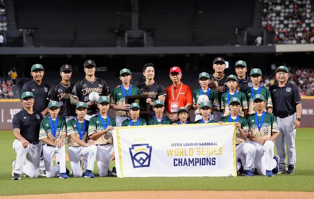 棒球／遊行完看林智勝引退 東園少棒充實行程像傳承