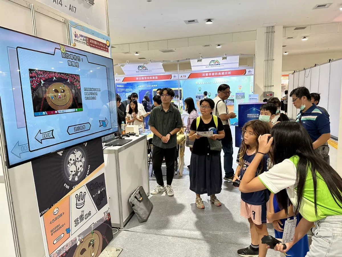 全國科展奪佳績  建興國中蟬聯學校團體獎全台第一