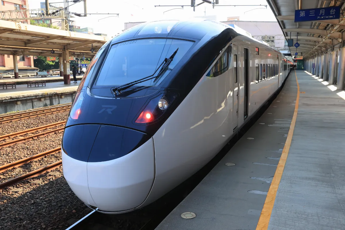 因應3連假旅運需求 台鐵加開30列次16日購票