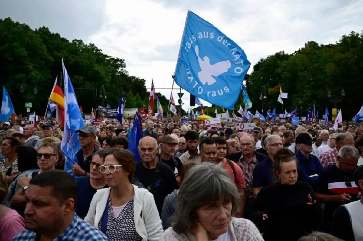 柏林逾萬人參加挺巴集會 要求結束「加薩種族滅絕」