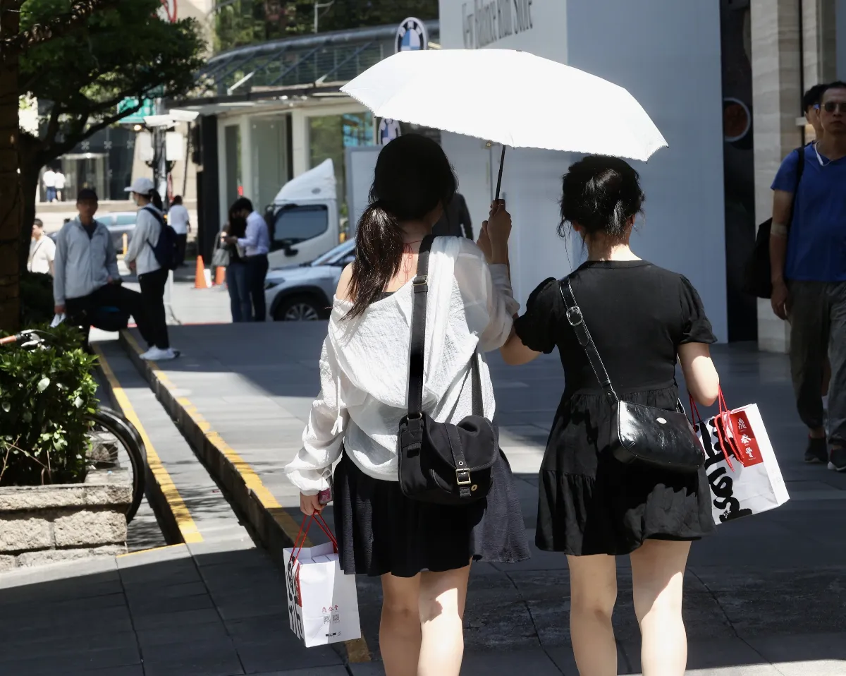 明高溫上看37度 周末雨勢最集中