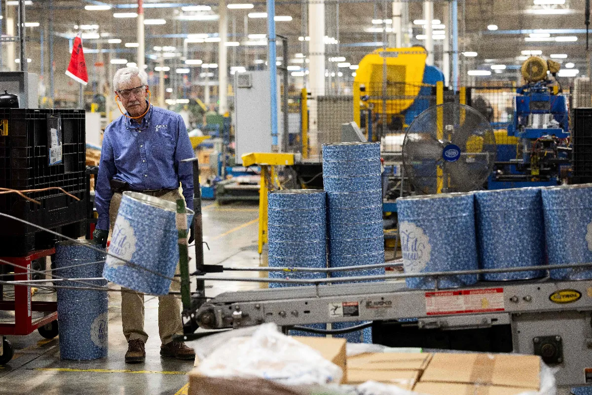 川普關稅衝擊浮現 美製造和能源業陸續裁員