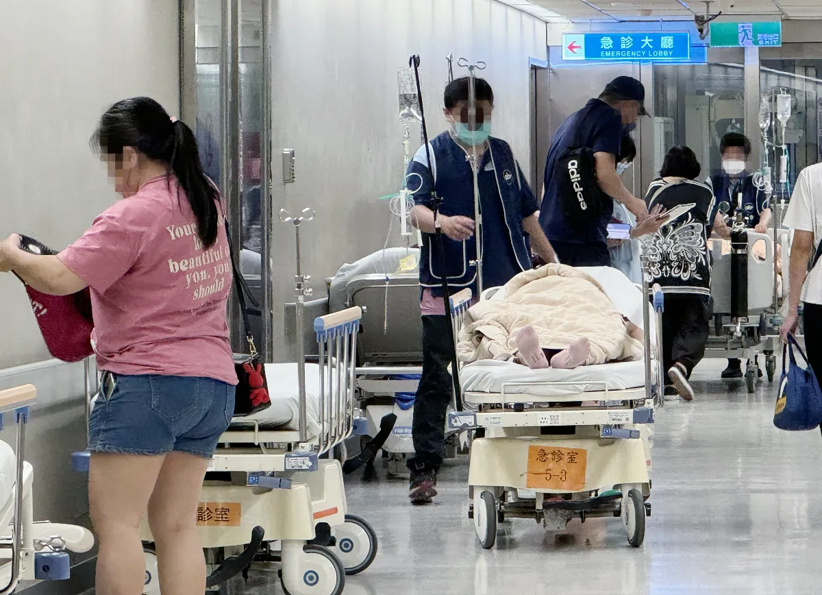 流感流行期提早來臨  急診就診人次破10萬