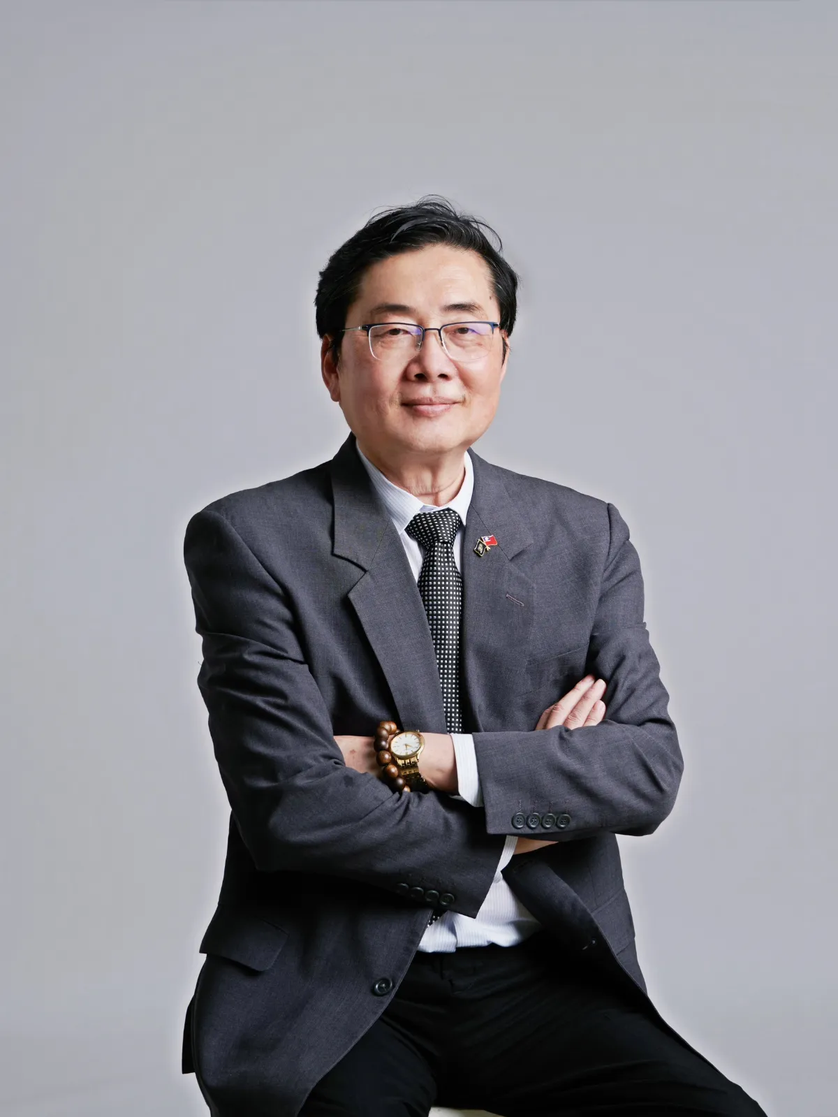佛大再傳捷報  校長趙涵㨗五度入選「世界前2%頂尖科學家」