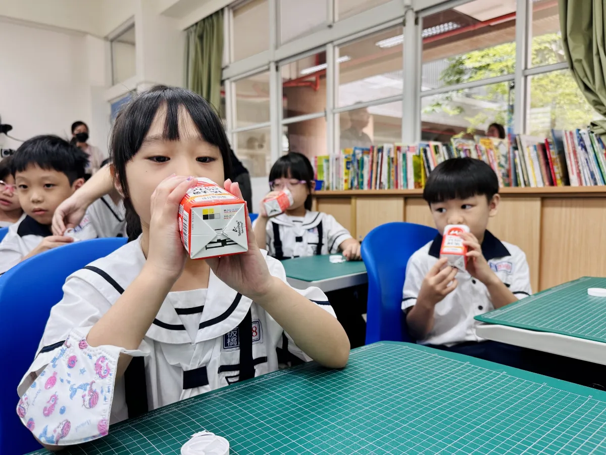 新北115年2月「鮮奶幸福周」上路 33萬名學童受惠