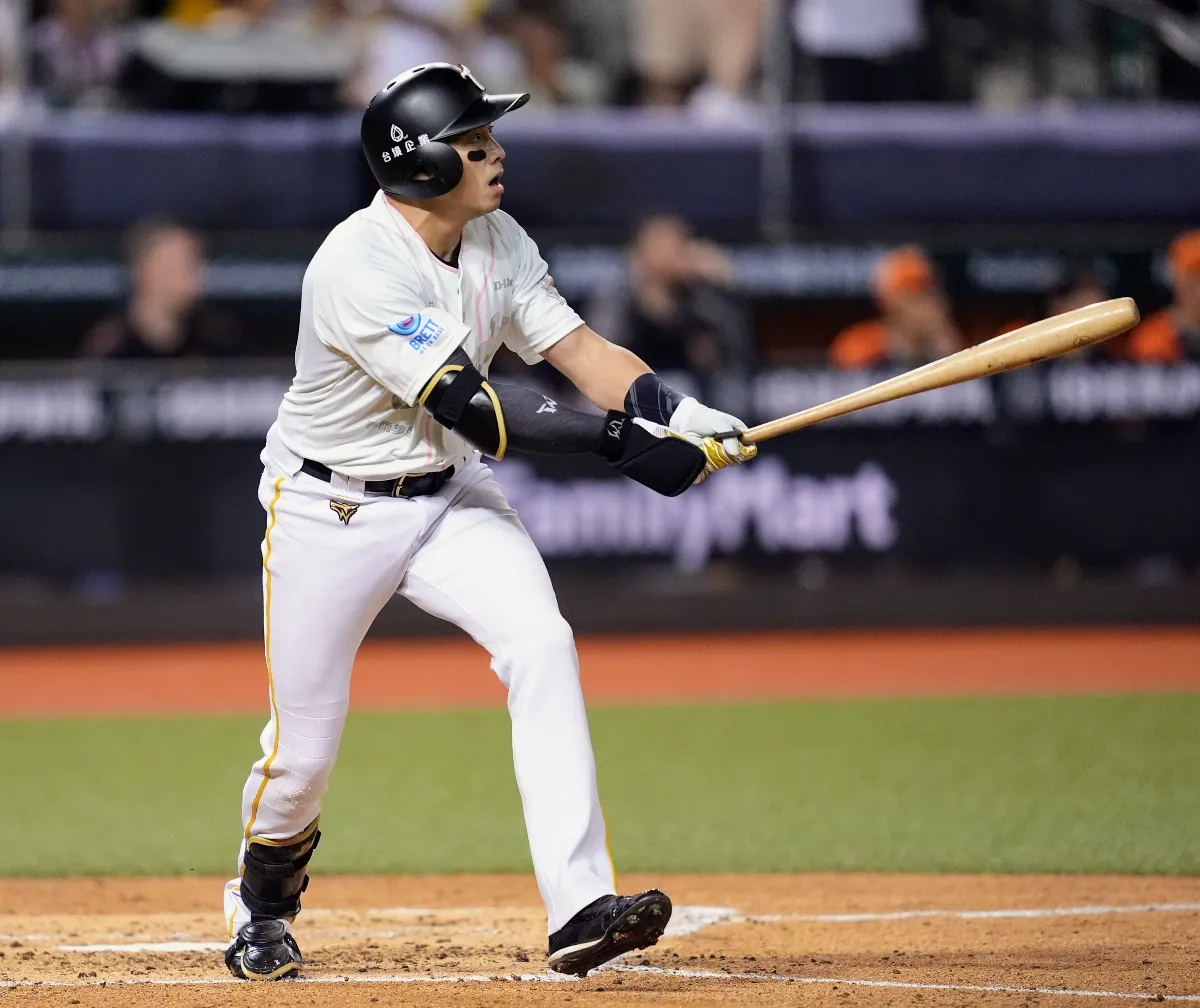 中職／魔鷹久違開轟 吳念庭再敲勝打歸功咖啡