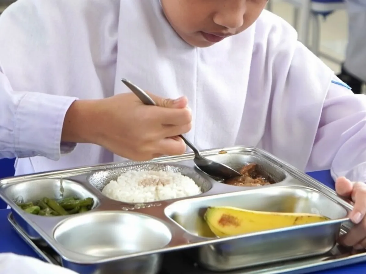 印尼政府學餐出紕漏 今年逾9000孩童食物中毒