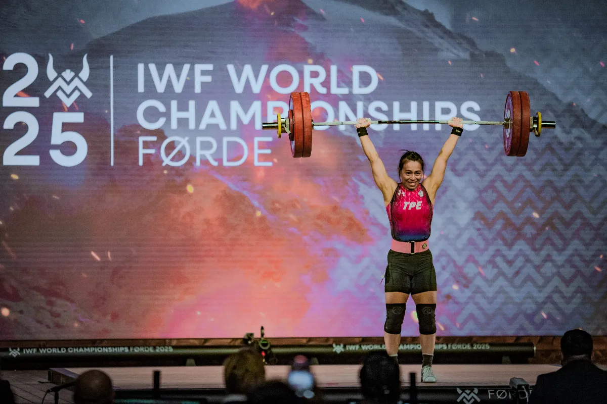 舉重／郭婞淳三破本季最佳 世錦賽抱走2銅