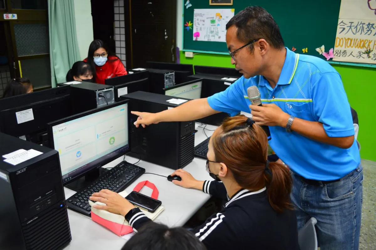 因材網推精準教學　學生每周4小時學力躍進